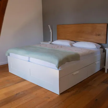 بيت ريفي Hof Armada