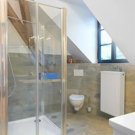 Hof Armada * Wiesbaden