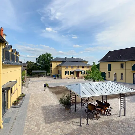 Hof Armada * Wiesbaden