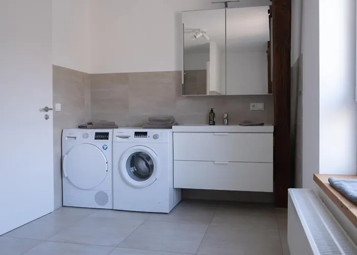 Hof Armada * Wiesbaden