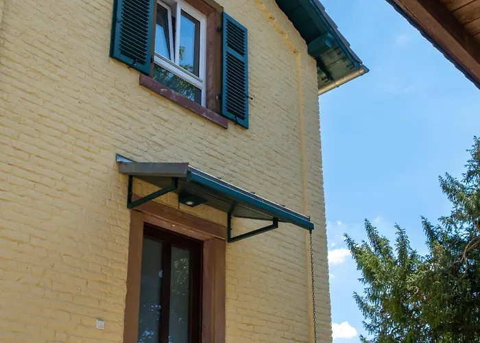 Hof Armada * Wiesbaden