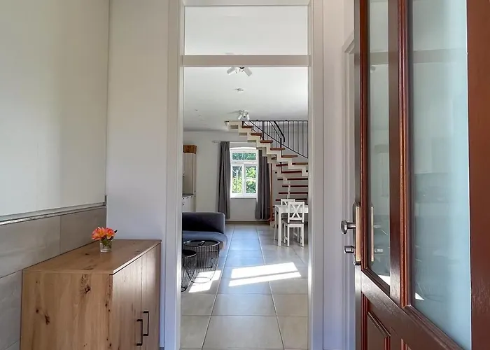 Hof Armada * Wiesbaden