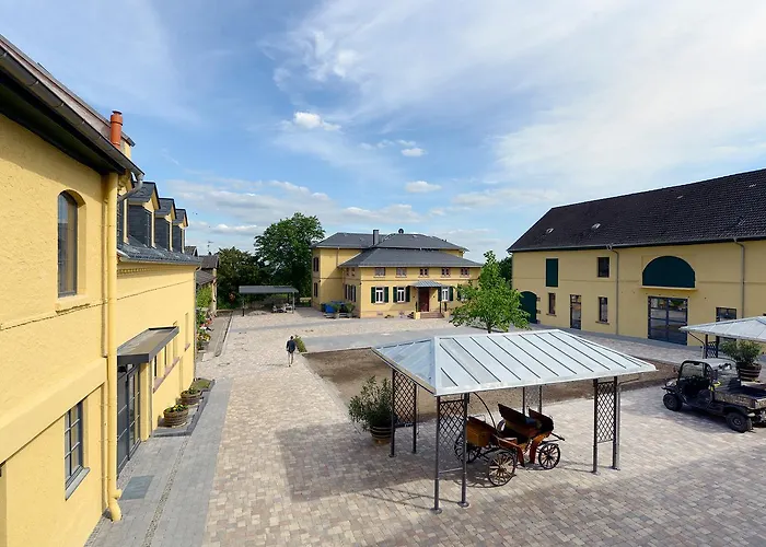 Hof Armada * Wiesbaden